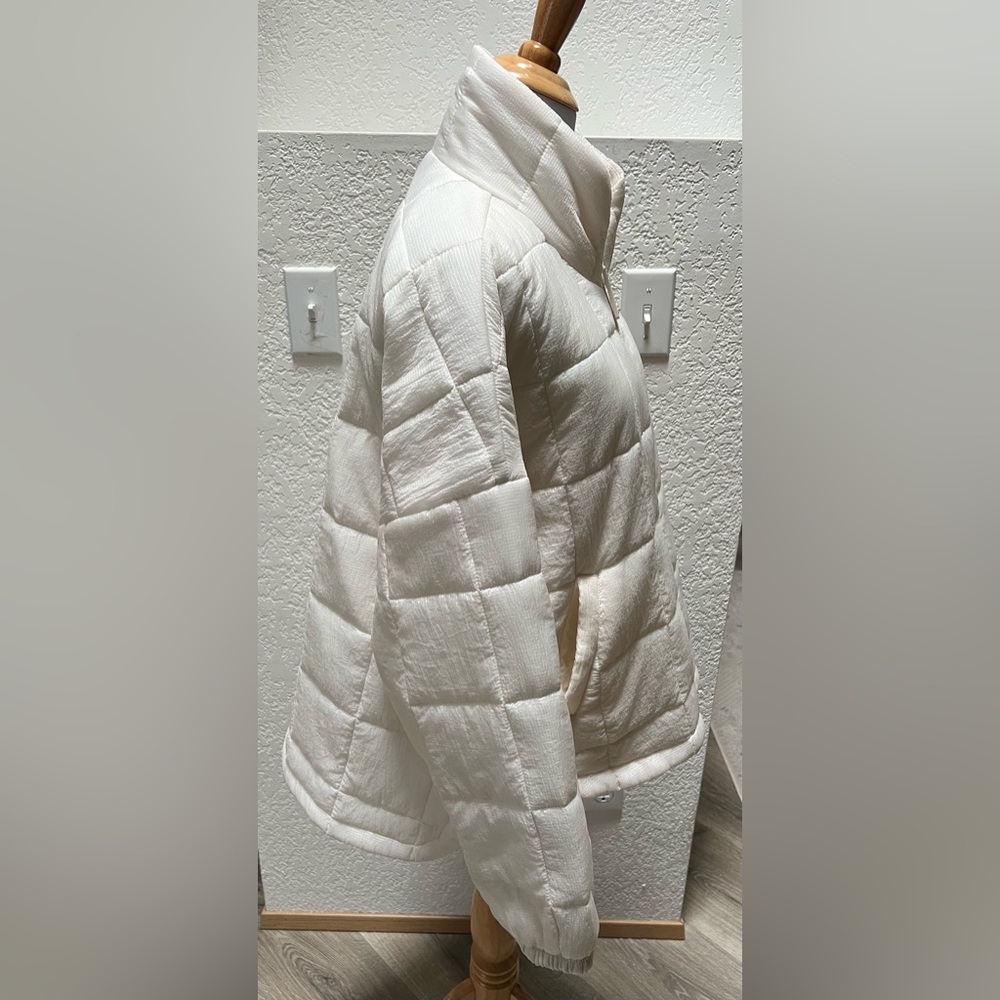 Fabletics Off-White Puffer Packable Oversized Jac… - image 6